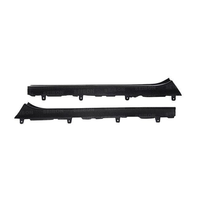 Seibon, Seibon 09-10 Nissan GTR R35 OEM Style Carbon Fiber Door Sills (Pair) | DS0910NSGTR